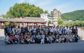 赓续五四薪火 青春挺膺担当——中国人寿财险湖北省分公司青年员工 赴野猫水村开展联学共建活动